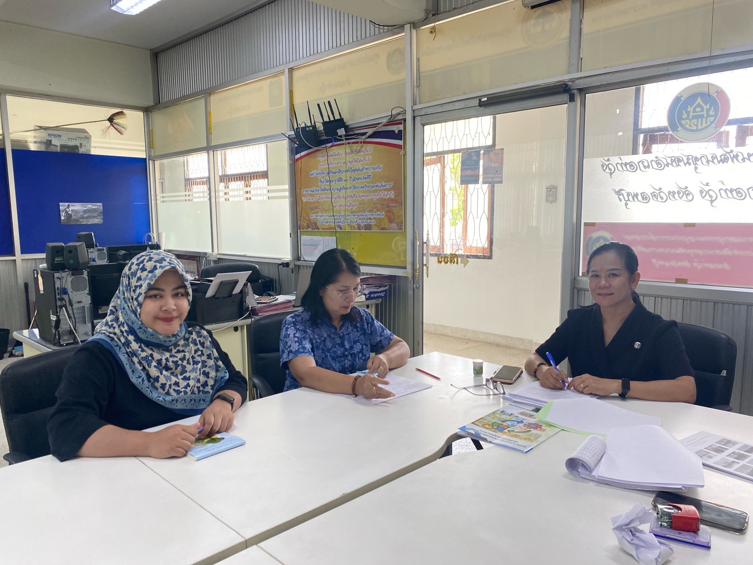 ประชุมเจ้าหน้าที่พัฒนาชุมชนอำเภอท่าวุ้ง ประจำเดือนพฤษภาคม 2569 